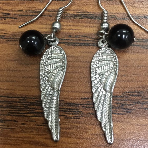 Silver Feather earrings - Picture 2 of 3